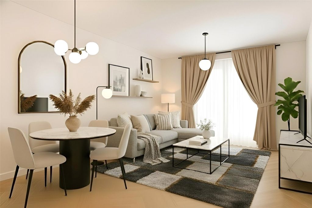 Property photo 2 of 7 Living Example