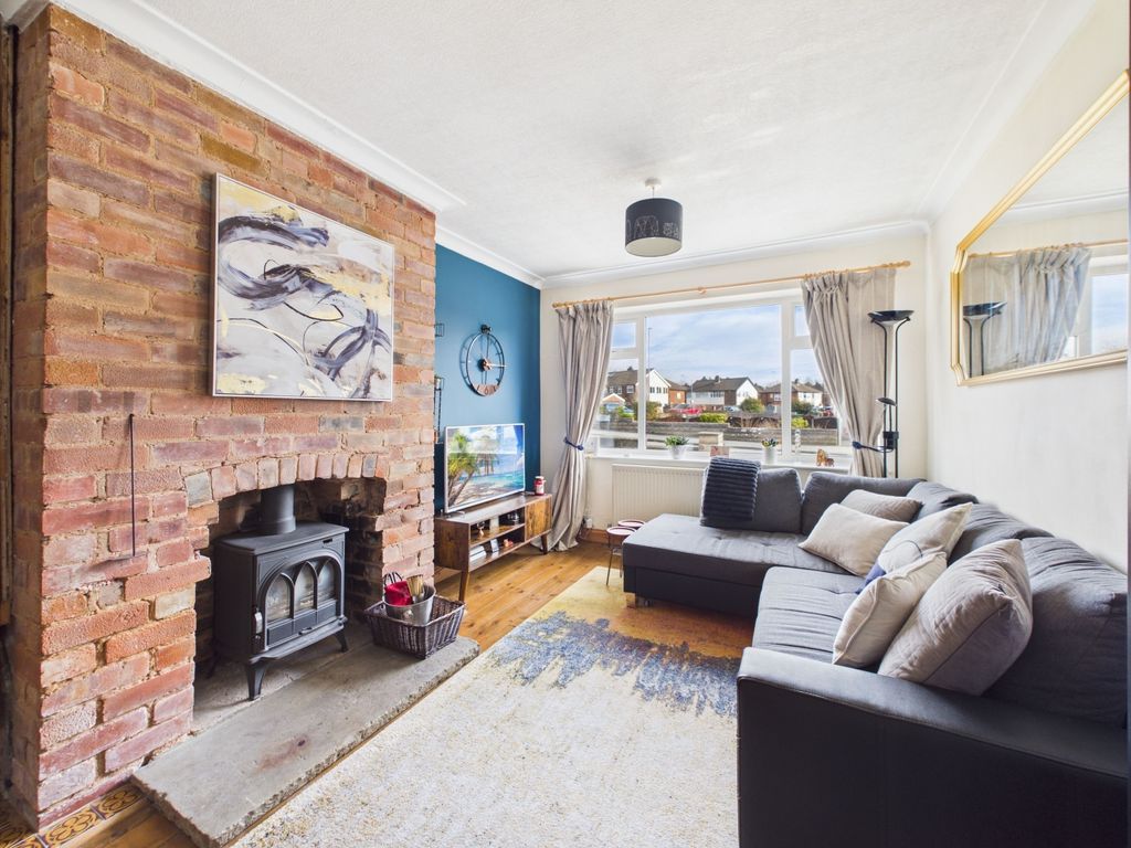 Property photo 2 of 25