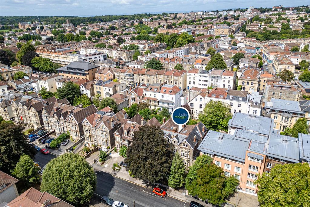 Property photo 3 of 51 25 - 27 Belgrave Road, Clifton, Bristol Bs8 2Aa |