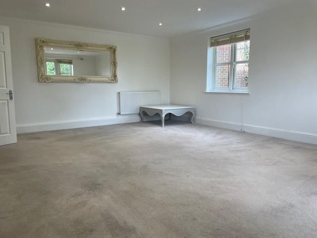 Property photo 3 of 19 8.Jpg