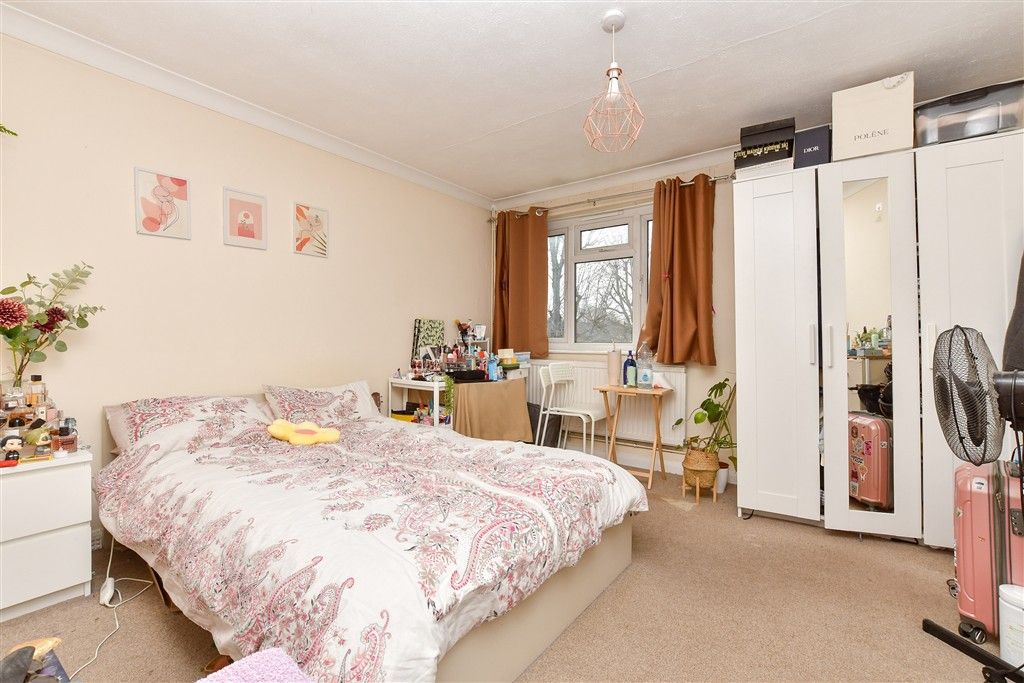 Property photo 3 of 14 Lounge/Diner