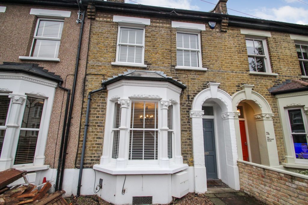 Property photo 1 of 15 6104630