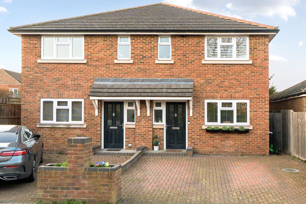 Property photo 1 of 13 1419744-1-699F37c...