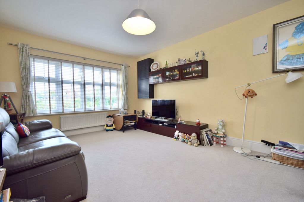 Property photo 2 of 25 Gallery