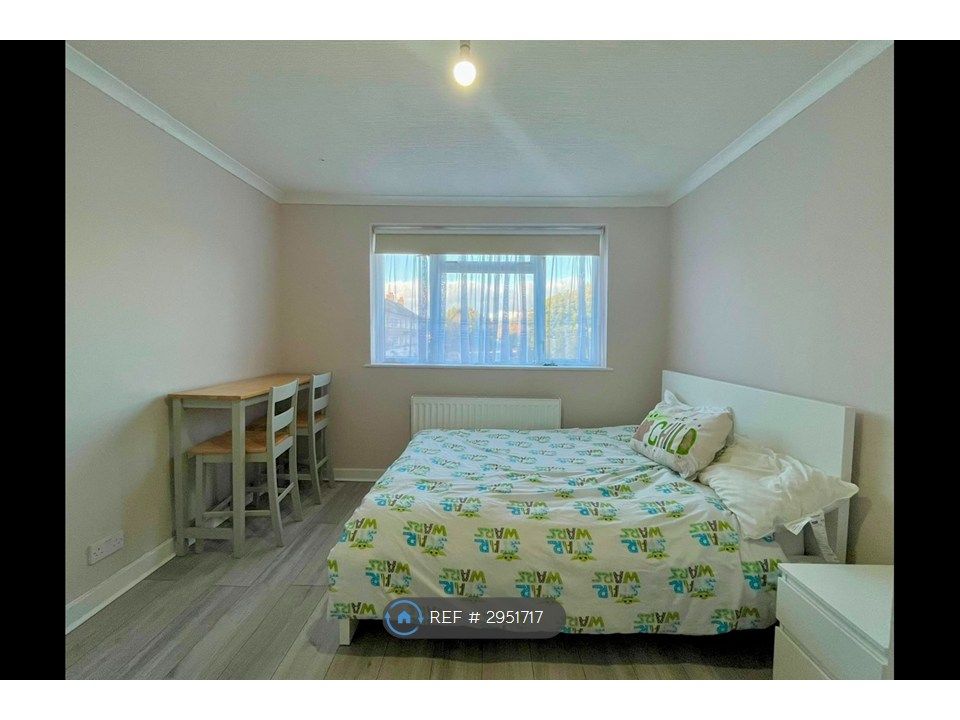 Property photo 3 of 5