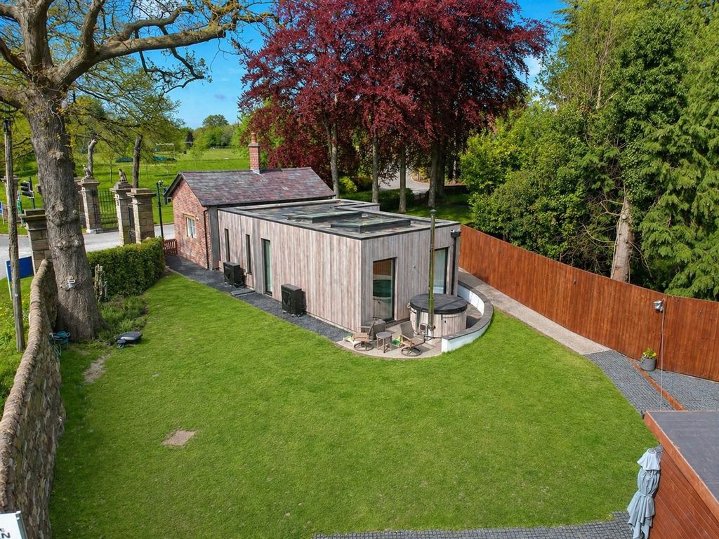 Property photo 1 of 29