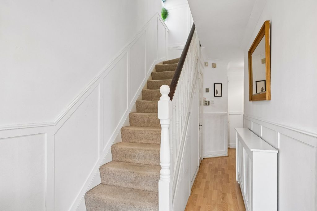 Property photo 2 of 32 Picture No. 32