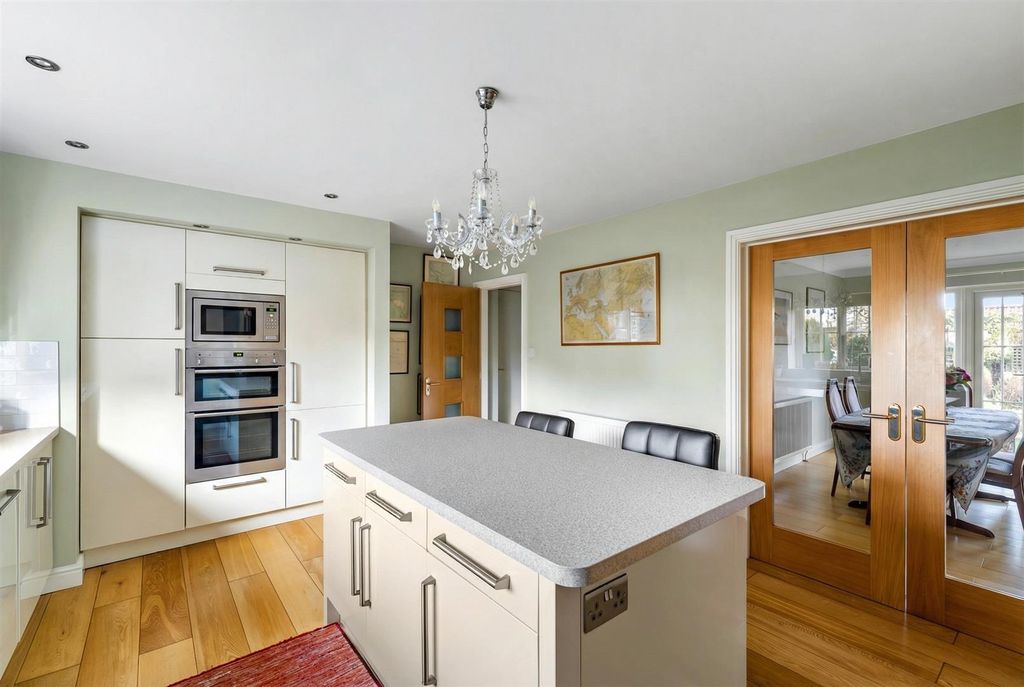 Property photo 3 of 25 Image-3x2-2528x1696 (48).Jpg