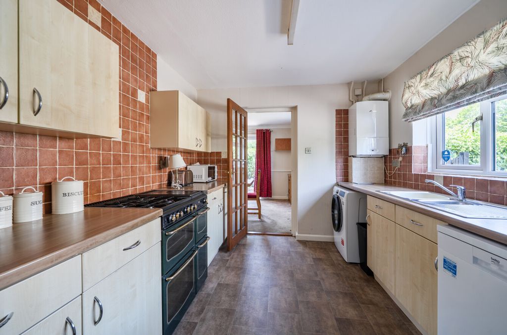 Property photo 2 of 17 1483233-16-6A3A7d...