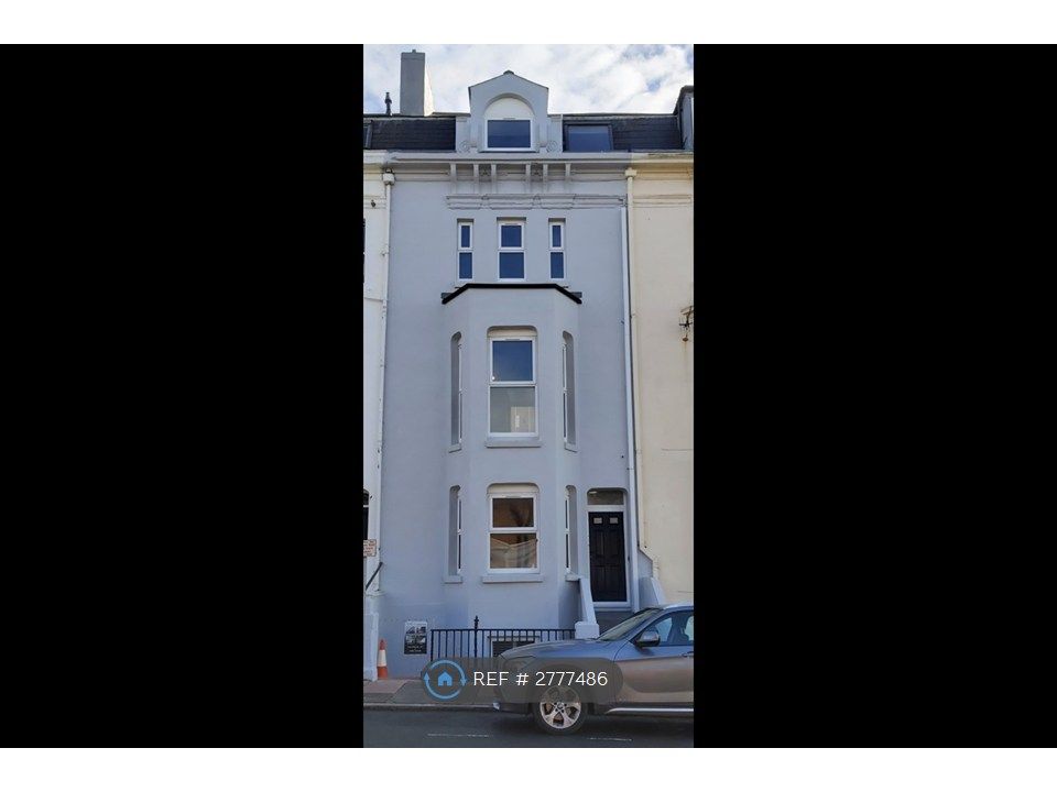 Property photo 2 of 9 Entrance