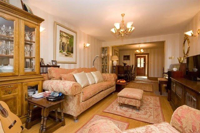 Property photo 3 of 23 Picture No. 30