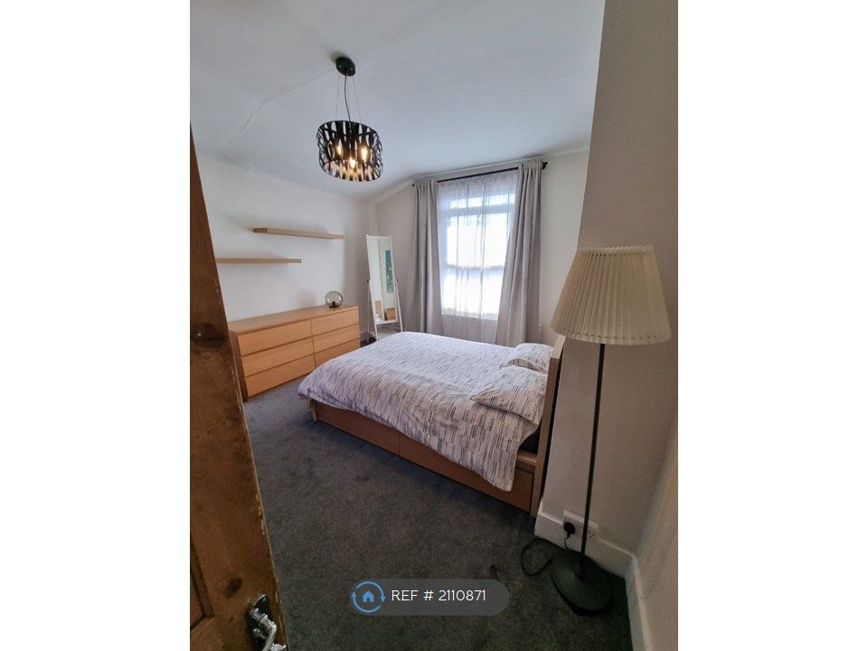 Property photo 3 of 4