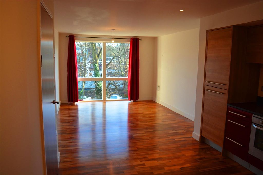 Property photo 2 of 10 Dsc_8133.Jpg