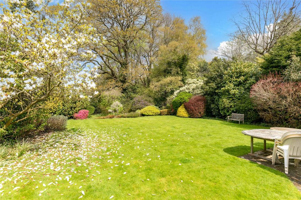 Property photo 2 of 28 Picture No. 43