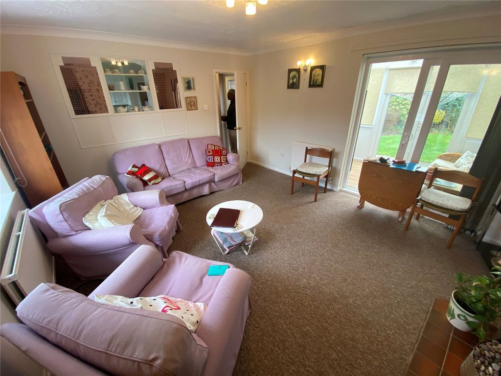 Property photo 2 of 19 Picture No. 13