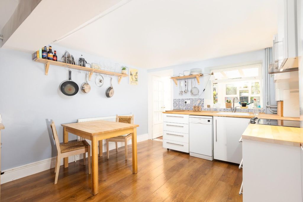 Property photo 3 of 29 28 Greenbank Road, Bs3-9.Jpg