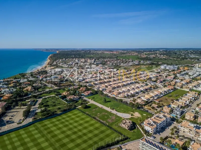 Property photo 1 of 9 Img 0