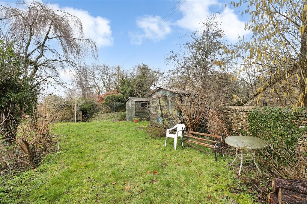 Property photo 2 of 14 Ph9_6391933.Jpg