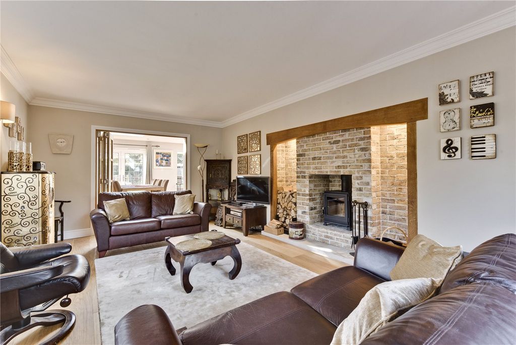 Property photo 3 of 11 Drawing Room