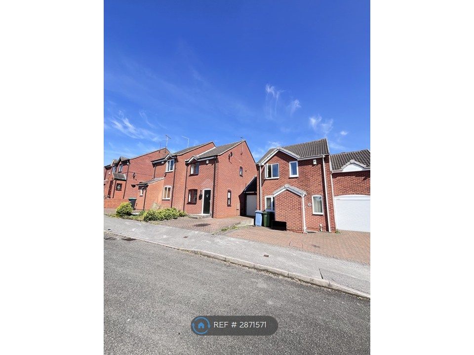 Property photo 2 of 13