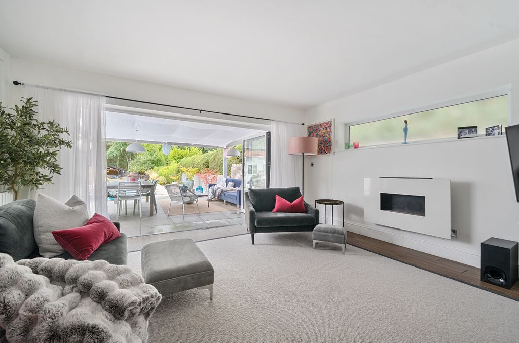 Property photo 2 of 45 24-6A85878c095c0-...