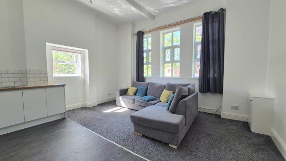 Property photo 3 of 4 9721776.Jpg
