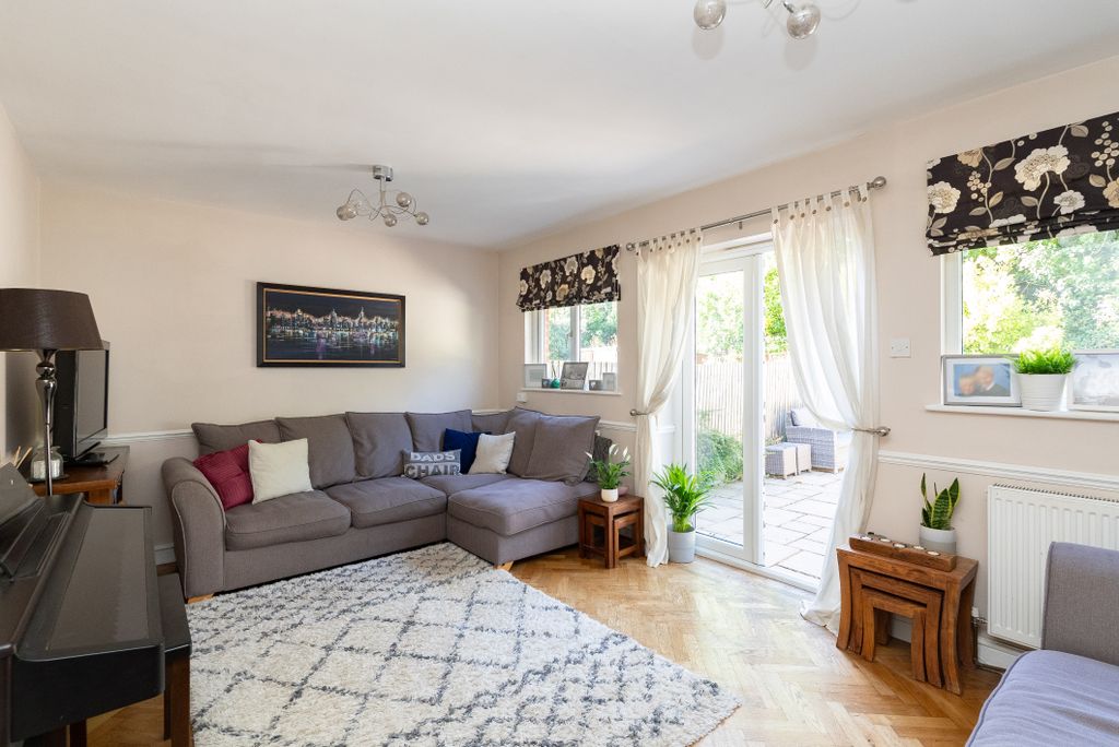 Property photo 2 of 16 Dsc01090