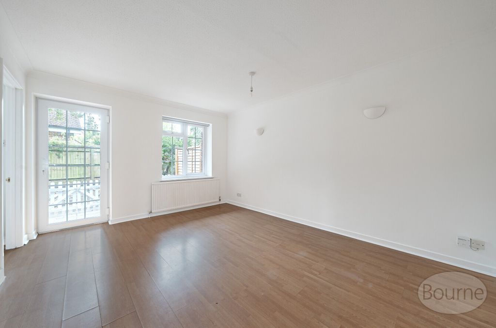 Property photo 2 of 10 c73B5Cfb-B0E1-43A...