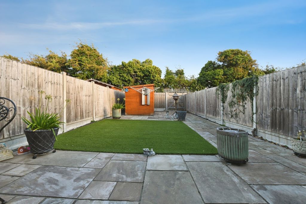Property photo 2 of 19 Pbox-Img.Jpg