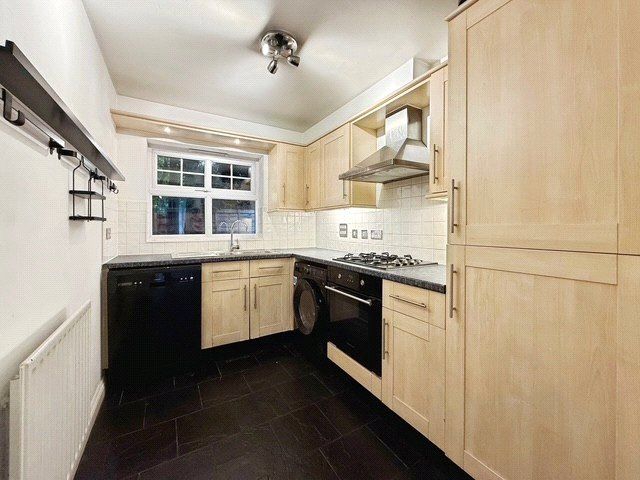 Property photo 3 of 7 Picture No. 14