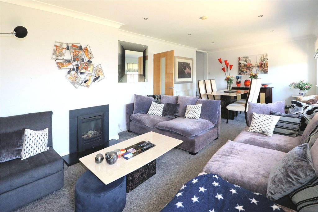 Property photo 3 of 17 Picture No. 36