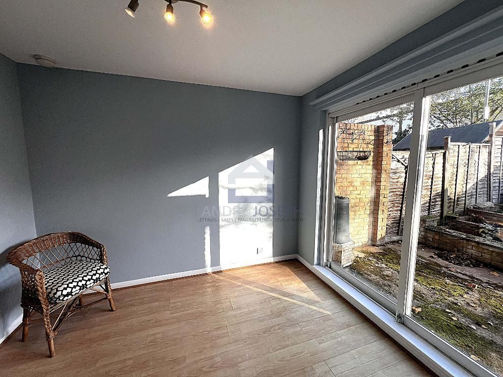 Property photo 3 of 12 Photo 3