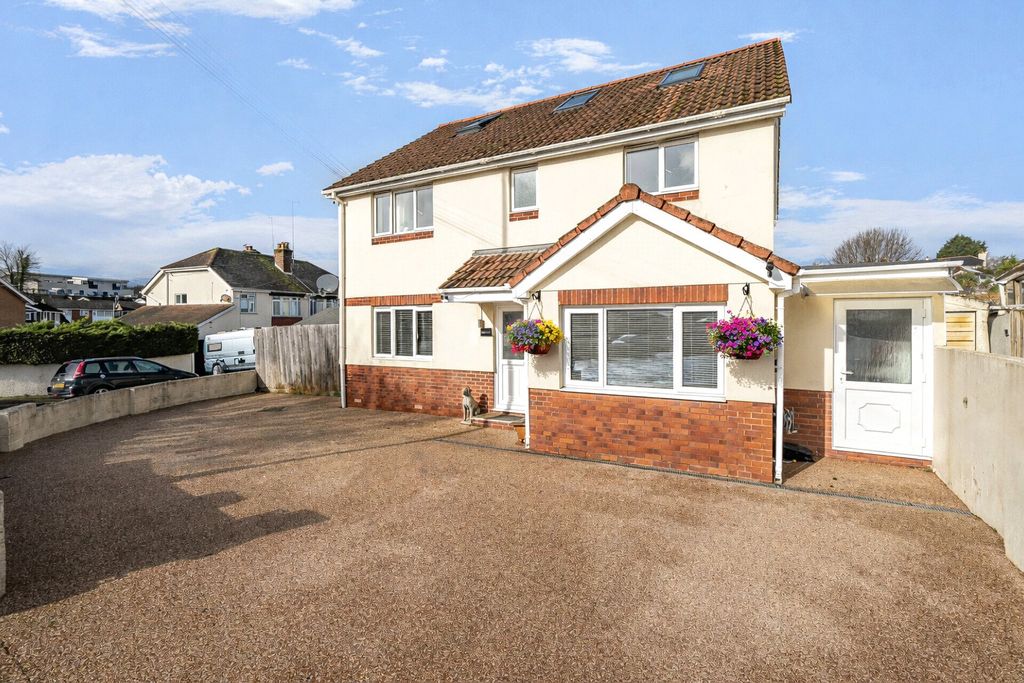 Property photo 1 of 27 1 - Picture No. 34