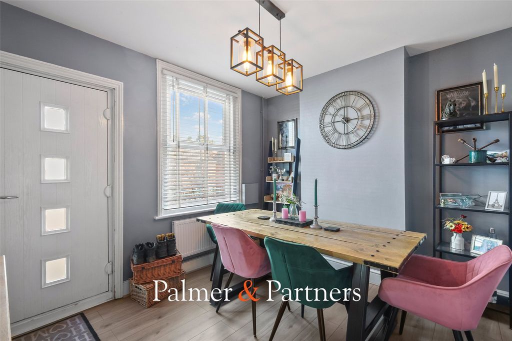 Property photo 3 of 20 Picture No. 25