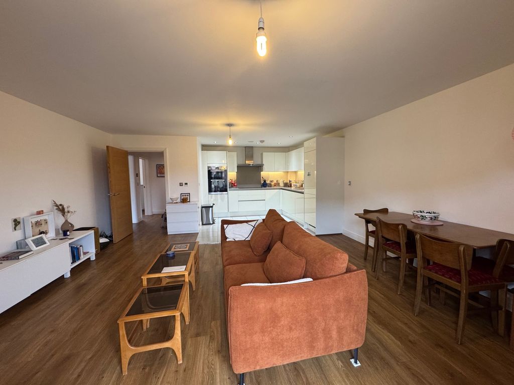 Property photo 3 of 19