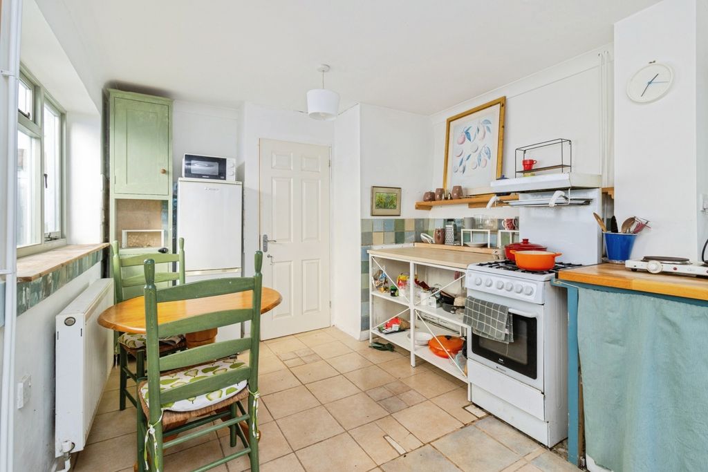 Property photo 3 of 19 Pbox-Img.Jpg