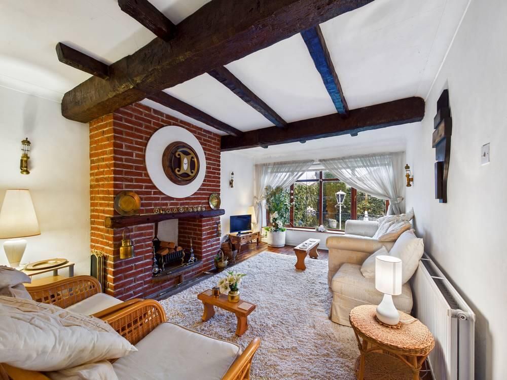 Property photo 3 of 15 Living Room