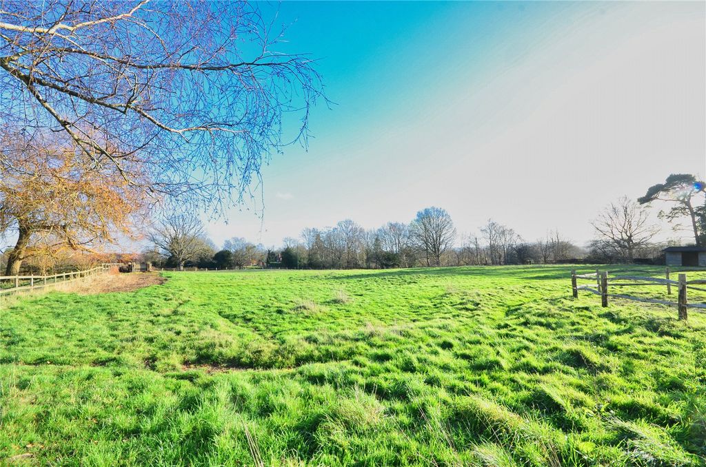 Property photo 3 of 37 Outside