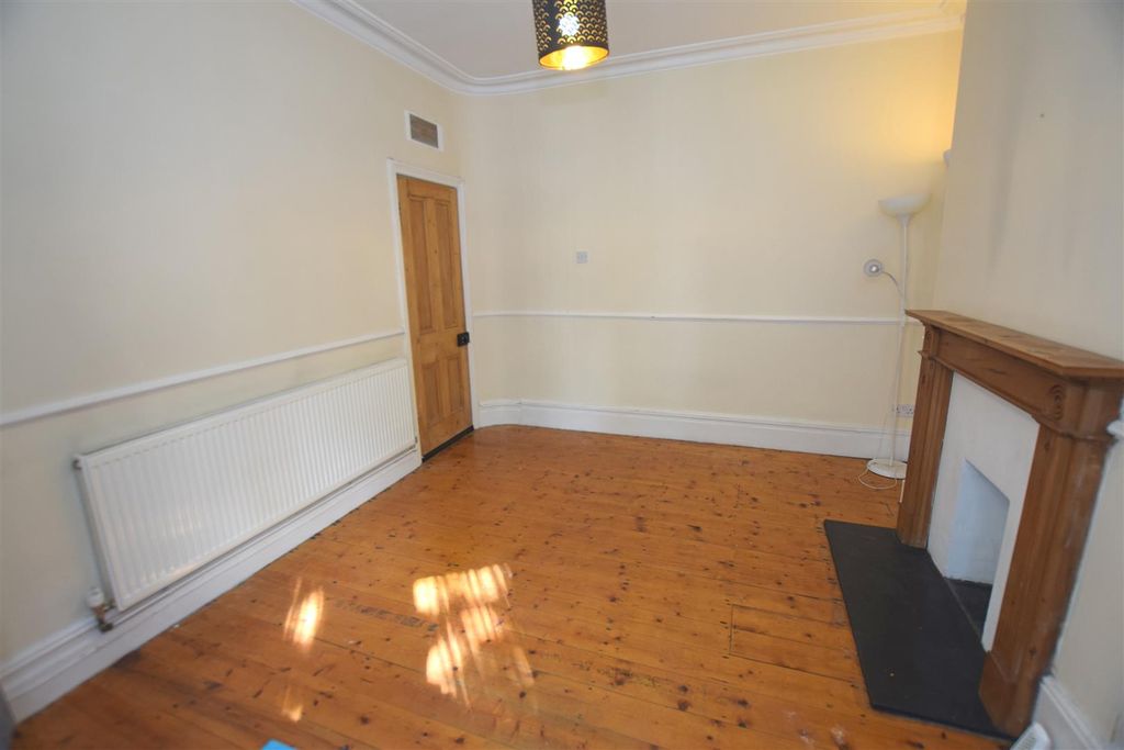 Property photo 3 of 20 Front Room,.Jpg