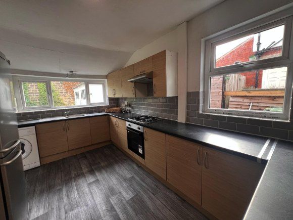 Property photo 2 of 12 9665441.Jpg