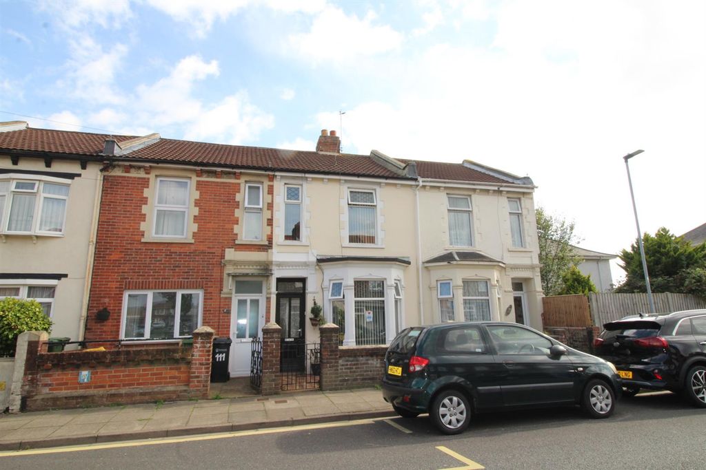 Property photo 1 of 11