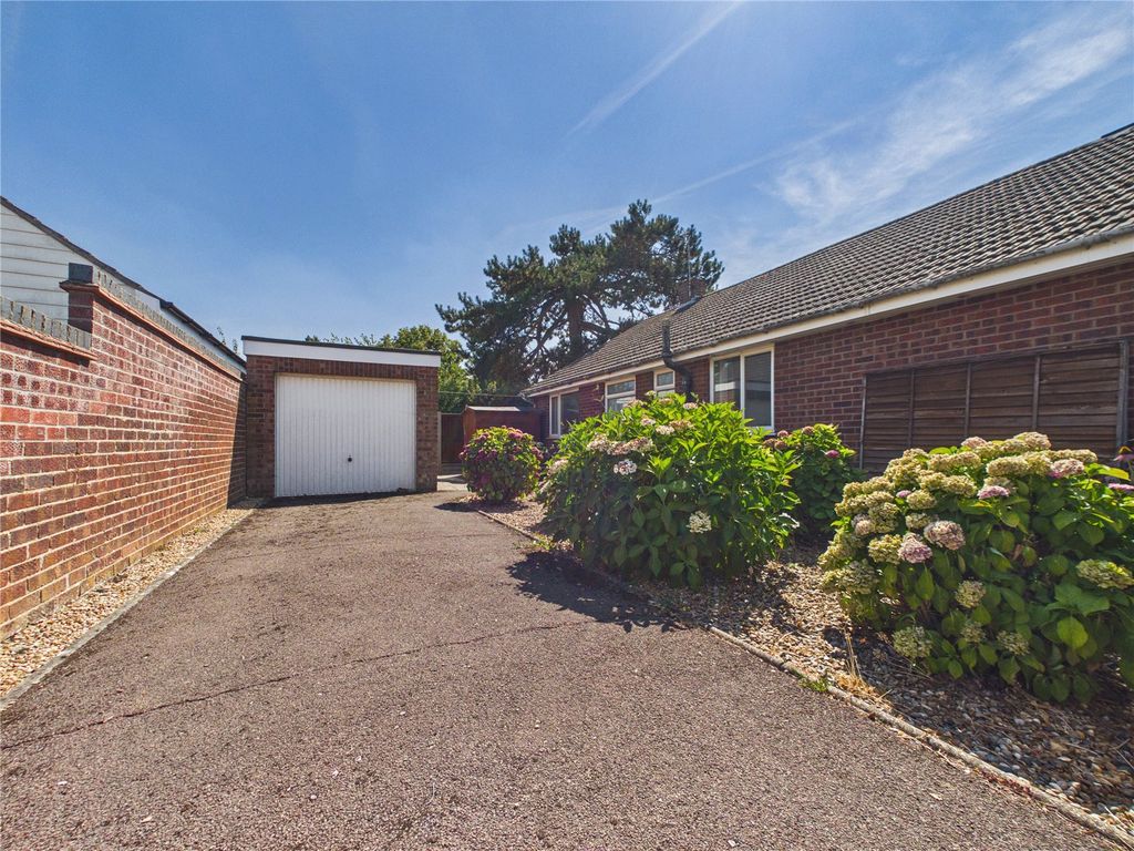 Property photo 3 of 15 Picture No. 02