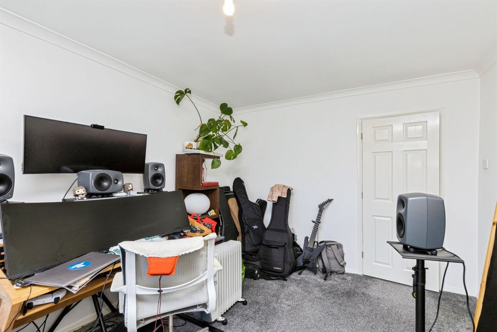 Additional image 19 of 3 bed flat for salePaddockhall Road, Haywards Heath RH16