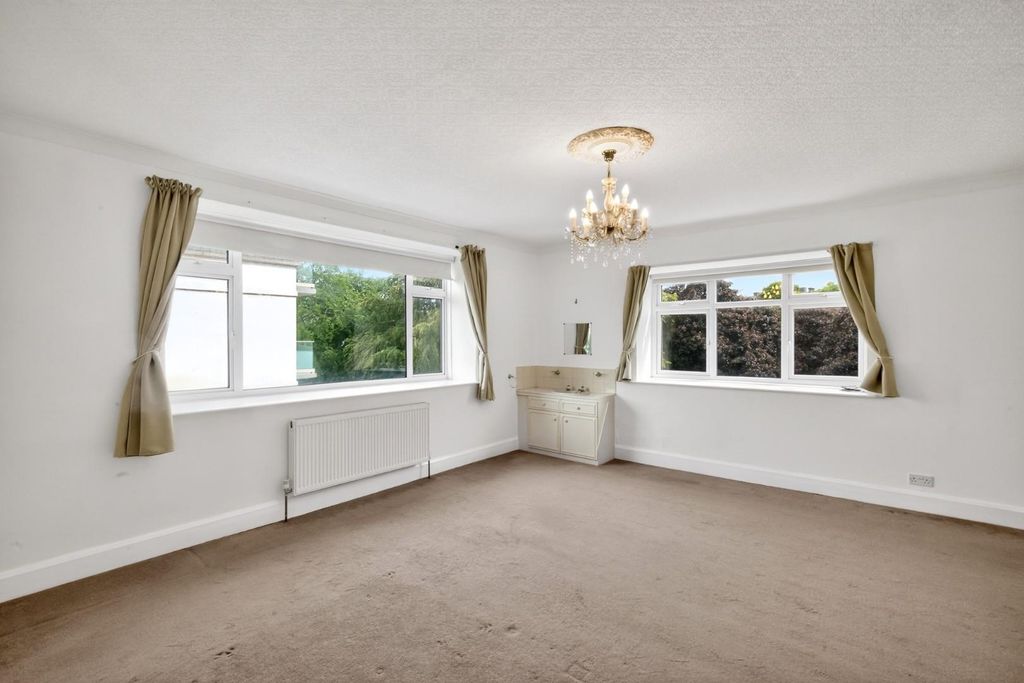 Additional image 15 of 3 bed flat for saleVictoria Road, Harrogate HG2