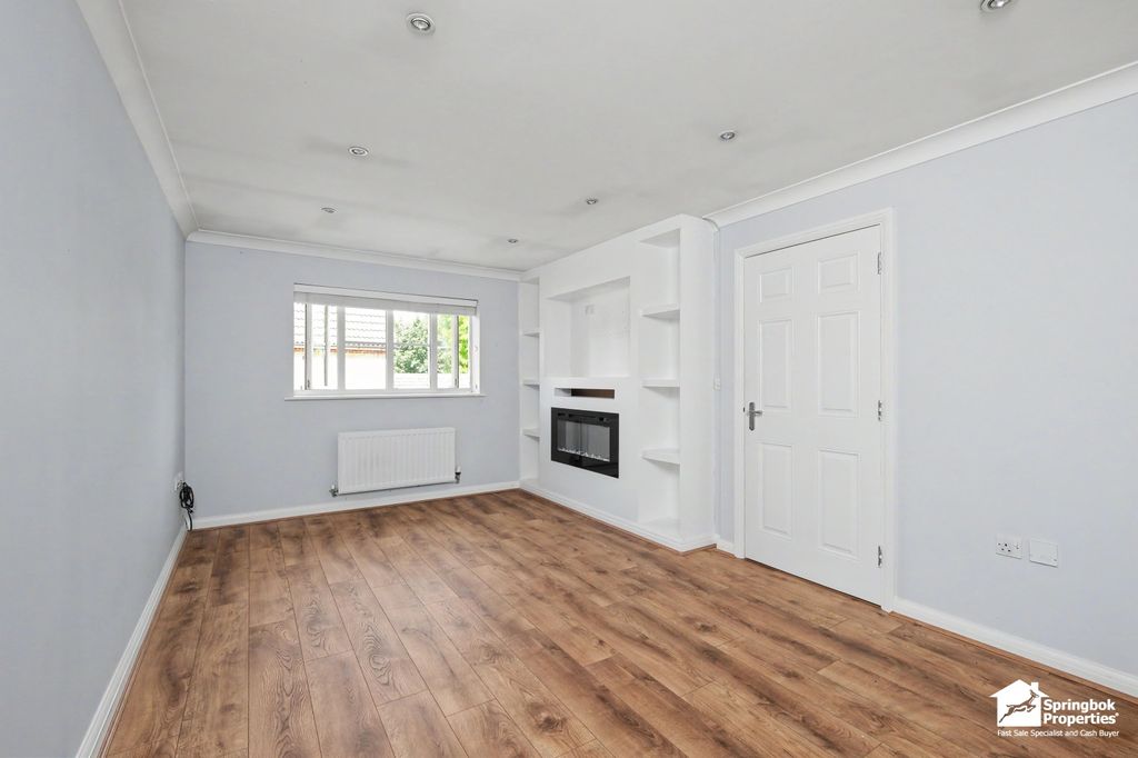 Property photo 3 of 11 Image 3