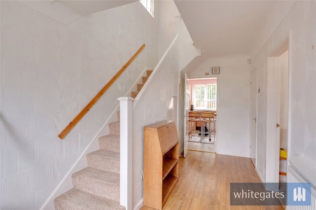 Property photo 2 of 31 Picture No. 02