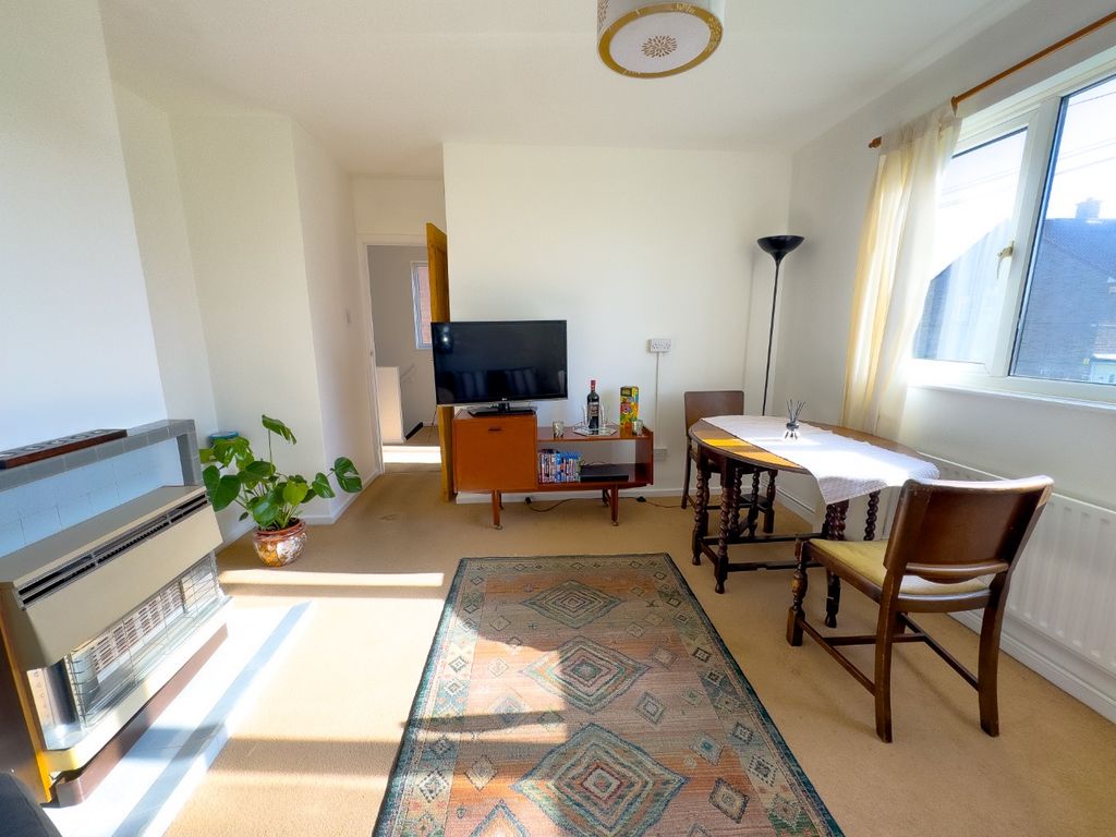 Property photo 2 of 20 4848004