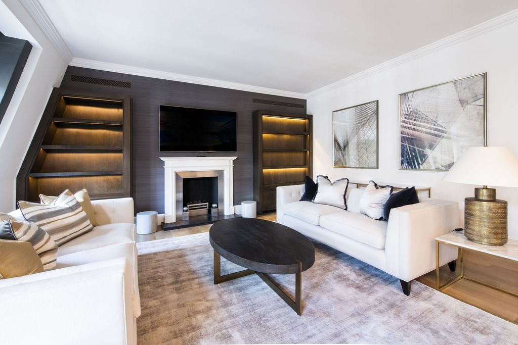 Property photo 1 of 36