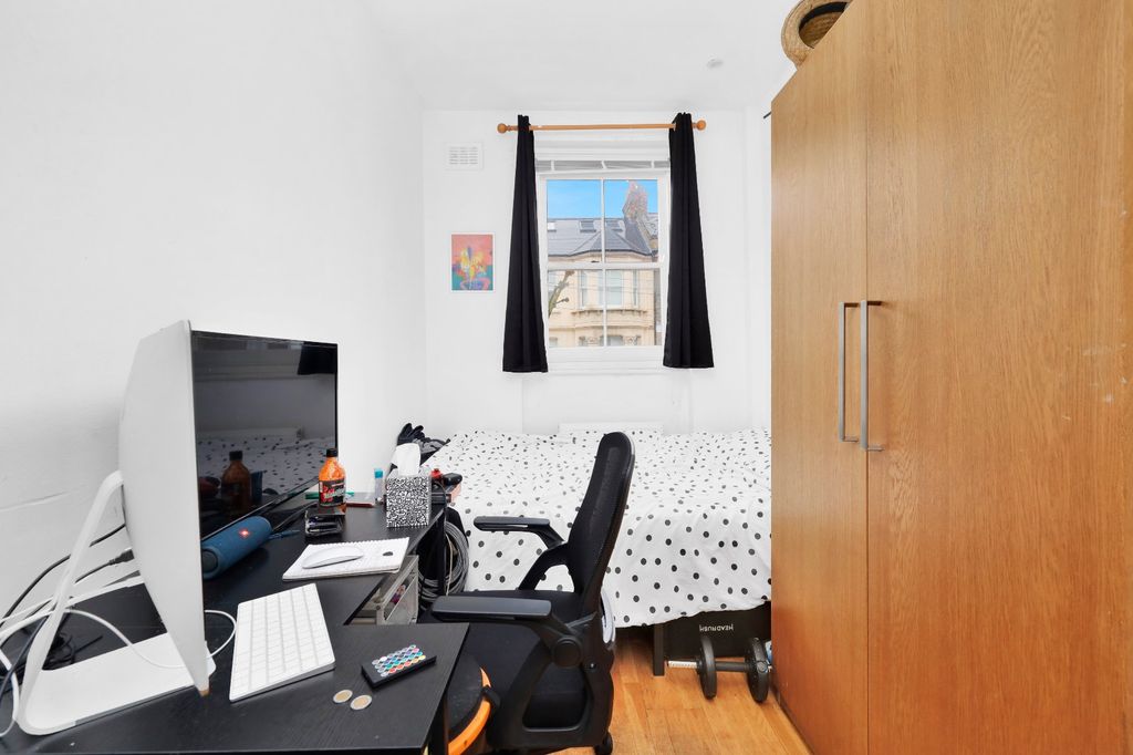 Property photo 3 of 8