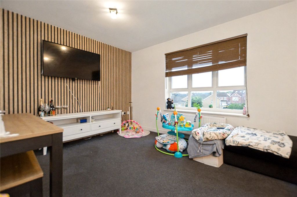 Property photo 2 of 11 Picture No. 10